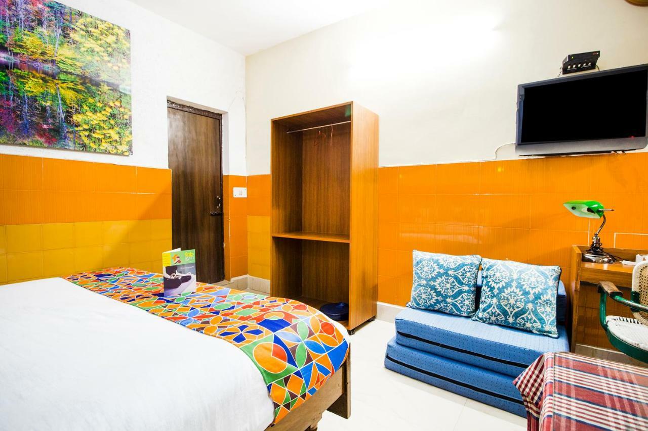 Hotel Ashrey Dehradun Buitenkant foto